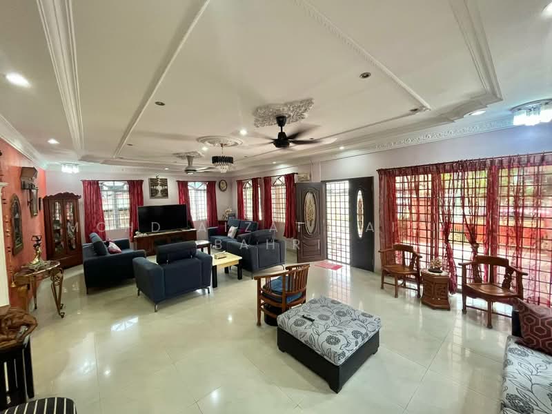Rumah Banglo untuk Dijual di Desa Pandan (Ampang) - Mohd Aizat Saiful Bahri - Living Room - PropertyGuru.com.my