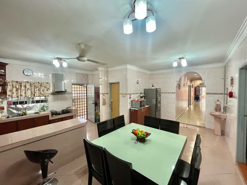 Rumah Banglo untuk Dijual di Desa Pandan (Ampang) - Mohd Aizat Saiful Bahri - Kitchen - PropertyGuru.com.my
