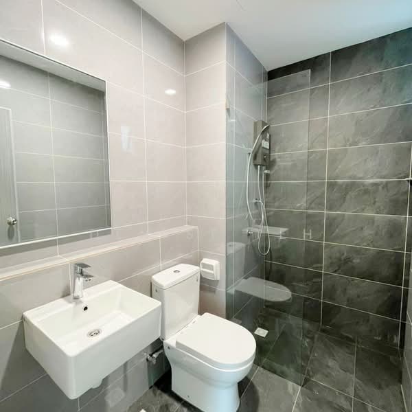 Condominium for Rent at Lucerne Residences - Denise Teh - Bathroom - PropertyGuru.com.my
