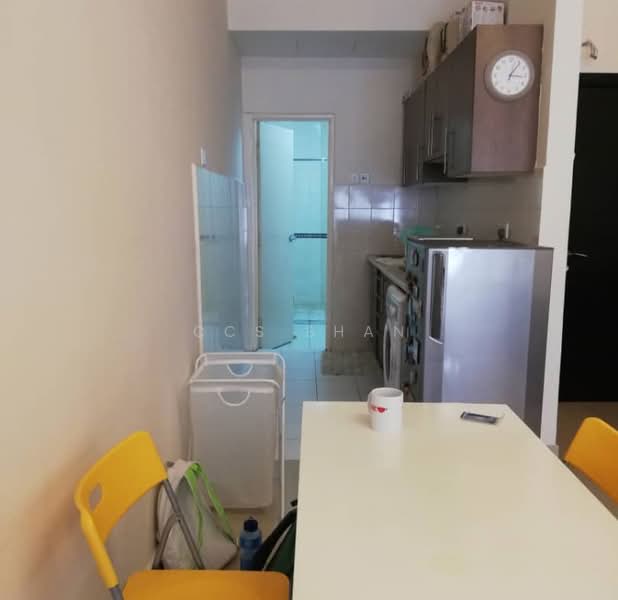 Servis Apartment untuk Disewa di Windsor Tower - CCS Shan - Kitchen - PropertyGuru.com.my