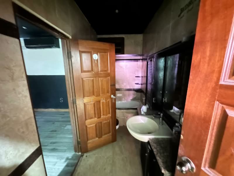 Rumah Banglo untuk Disewa di Tanjung Bungah (Penang) - SERENEN TEH - Bathroom - PropertyGuru.com.my