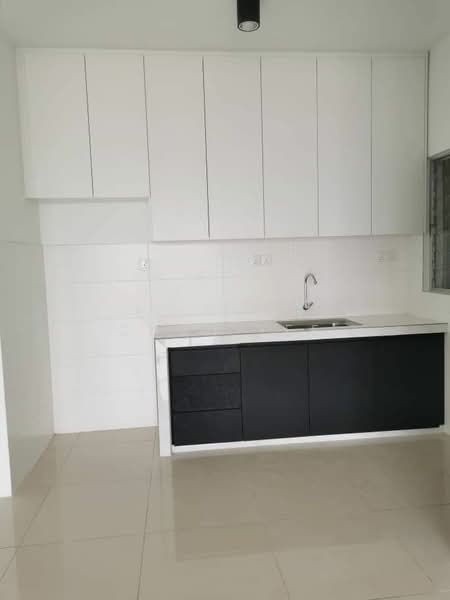 Condominium for Sale at Platinum Splendor Residence - Chun Yee - Kitchen - PropertyGuru.com.my
