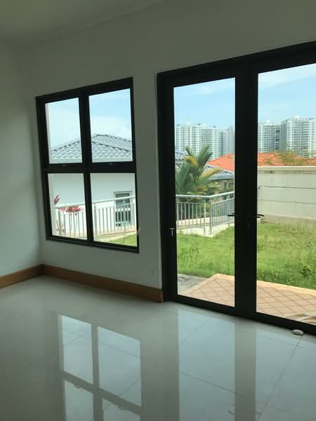 Rumah Banglo untuk Dijual di Gelugor (Penang) - Amy Tan - View - PropertyGuru.com.my