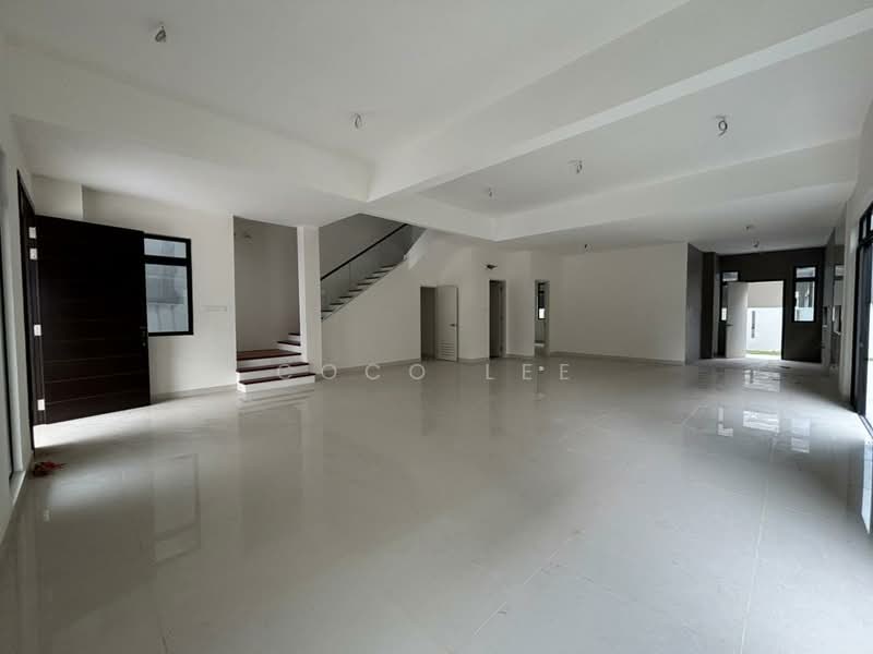 Semi-Detached House for Sale in Taman Sutera Utama (Skudai) - Coco Lee - Living Room - PropertyGuru.com.my