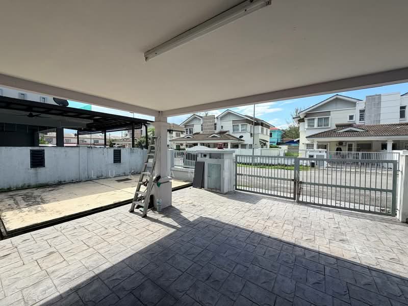 Semi-Detached House for Sale in Taman Tasik Semenyih (Semenyih) - Lukman Hakim - Exterior - PropertyGuru.com.my