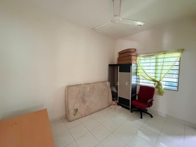 Semi-Detached House for Sale in Taman Tasik Semenyih (Semenyih) - Lukman Hakim - PropertyGuru.com.my