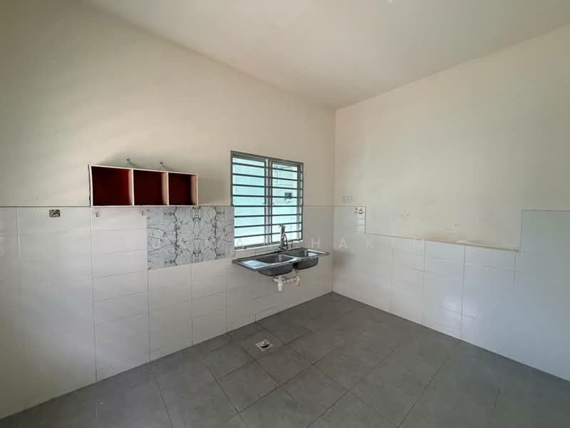 Semi-Detached House for Sale in Taman Tasik Semenyih (Semenyih) - Lukman Hakim - PropertyGuru.com.my