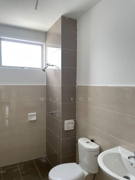 Rumah Teres untuk Disewa di Beranang (Selangor) - Wil Koh - Bathroom - PropertyGuru.com.my