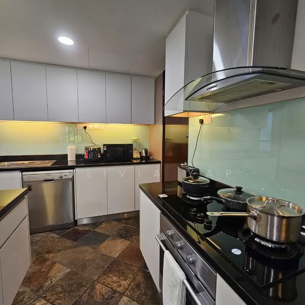 Kondominium untuk Disewa di Regency Tower - Olivia Yap - Kitchen - PropertyGuru.com.my