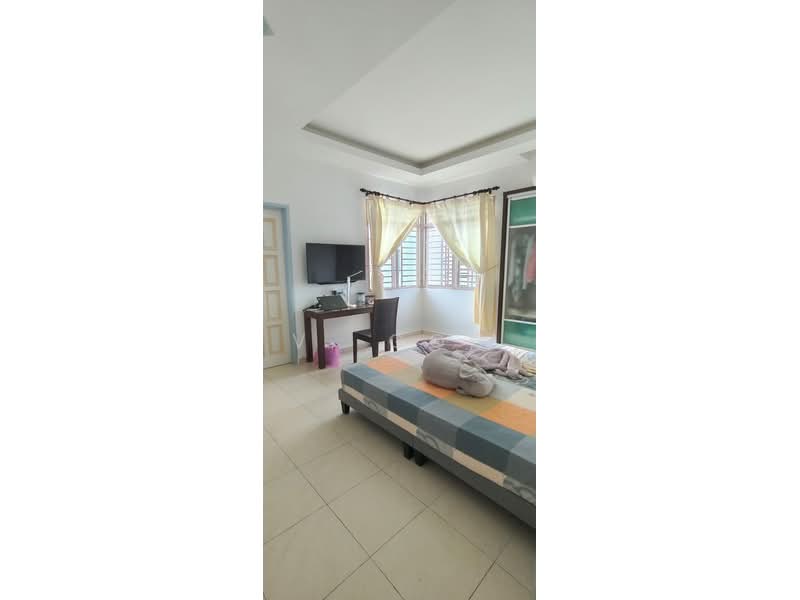 Kondominium untuk Dijual di Desa Airmas Condominium - V. Goh - Bedroom - PropertyGuru.com.my