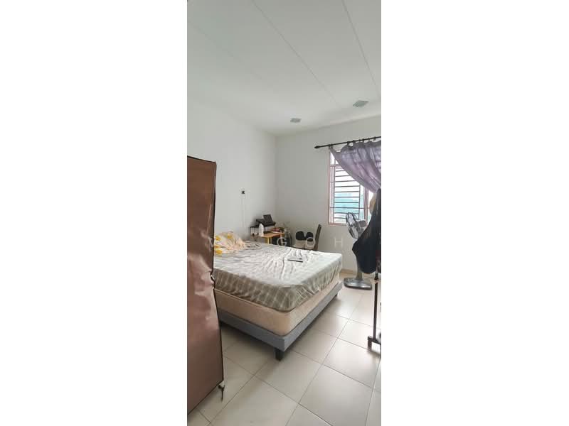 Kondominium untuk Dijual di Desa Airmas Condominium - V. Goh - Bedroom - PropertyGuru.com.my