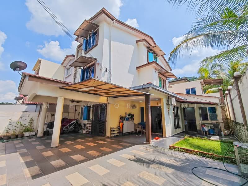 3-storey Terraced House for Sale in Taman Bukit Permata (Selayang) - Mohd Nor Fahmi - PropertyGuru.com.my