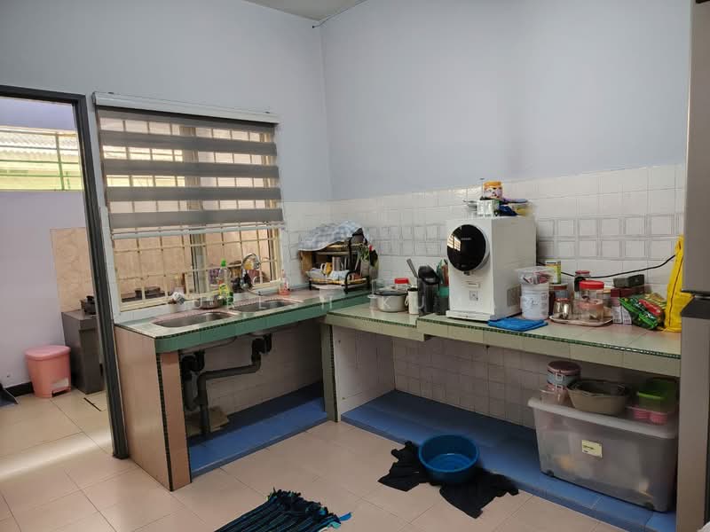 2-storey Terraced House for Sale in Taman Sri Muda (Shah Alam) - Suresh Kumar - Kitchen - PropertyGuru.com.my