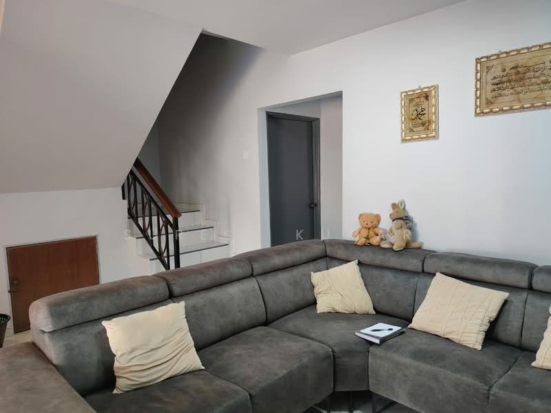 2-storey Terraced House for Sale in Taman Sri Muda (Shah Alam) - Suresh Kumar - Living Room - PropertyGuru.com.my