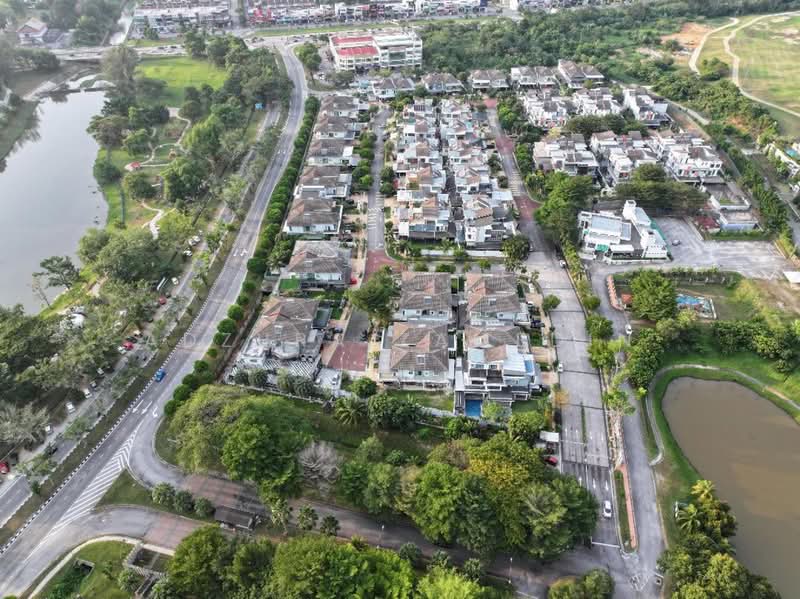 Rumah Berkembar untuk Dijual di Bangi (Selangor) - Adzura Zamedin - Exterior - PropertyGuru.com.my