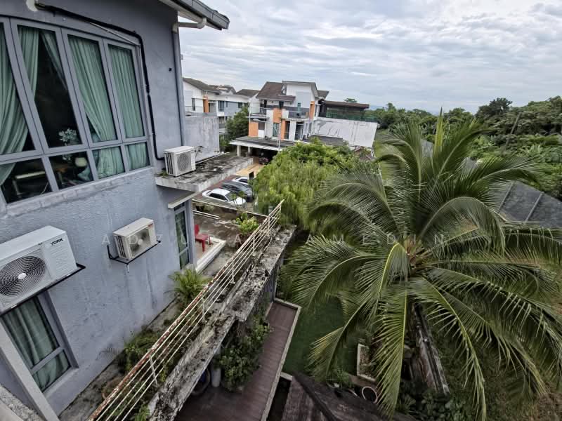 Rumah Berkembar untuk Dijual di Bangi (Selangor) - Adzura Zamedin - PropertyGuru.com.my