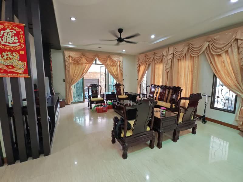 Rumah Berkembar untuk Dijual di Taman Impian Emas (Skudai) - Sharon Ng - Living Room - PropertyGuru.com.my
