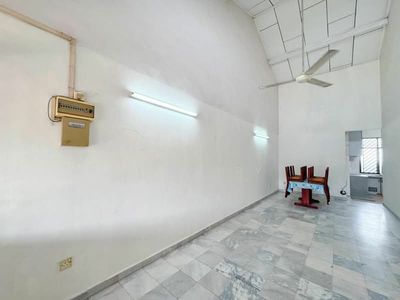 Rumah Teres 1 Tingkat untuk Dijual di Taman Daya (Johor Bahru) - JB Wendy - Dining Room - PropertyGuru.com.my