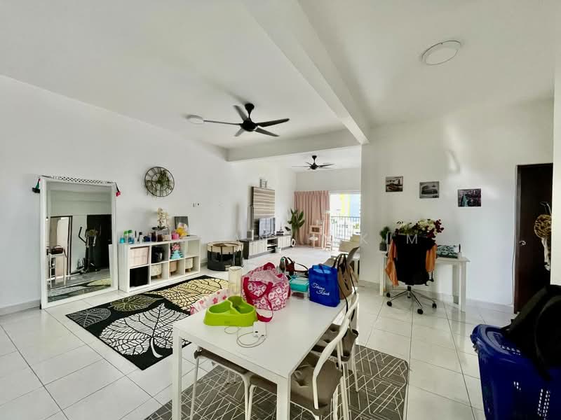 Apartment for Sale at Pangsapuri Saujana Permai 2 - Lukman Hakim - Living Room - PropertyGuru.com.my