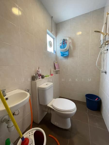 Apartment for Sale at Pangsapuri Saujana Permai 2 - Lukman Hakim - Bathroom - PropertyGuru.com.my