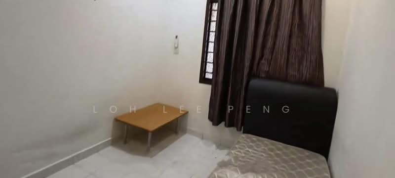 1.5-storey Terraced House for Sale in Taman Perling (Perling) - Loh Lee Peng - PropertyGuru.com.my