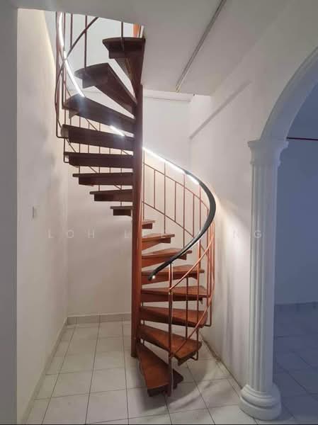1.5-storey Terraced House for Sale in Taman Perling (Perling) - Loh Lee Peng - PropertyGuru.com.my