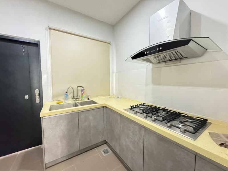3-storey Terraced House for Sale in Denai Alam (Shah Alam) - Adibah Salim - Kitchen - PropertyGuru.com.my