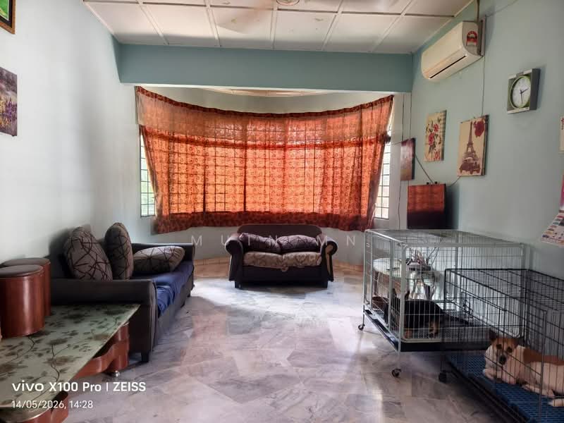 Bungalow for Sale in Bukit Beruntung (Serendah) - Muin Mn - Living Room - PropertyGuru.com.my