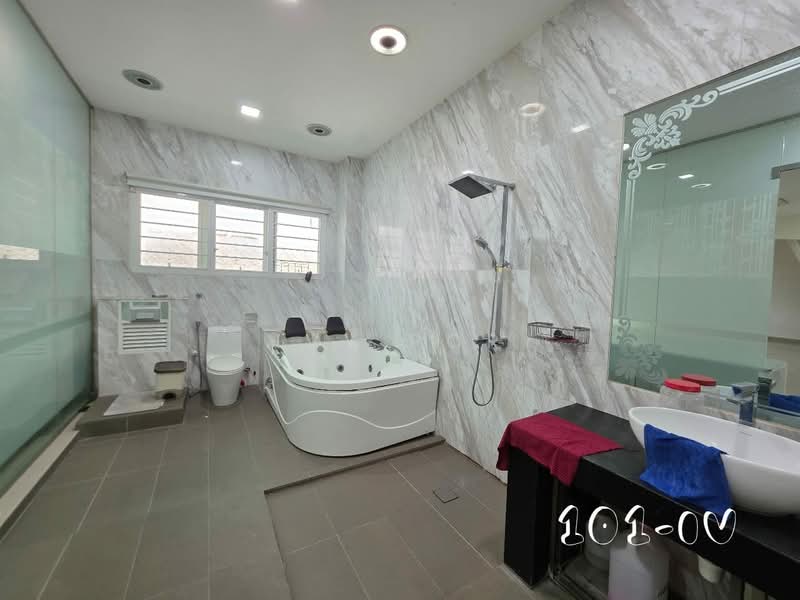 Semi-Detached House for Sale in Bandar Bukit Tinggi 2 (Klang) - Ivy Por - Bathroom - PropertyGuru.com.my