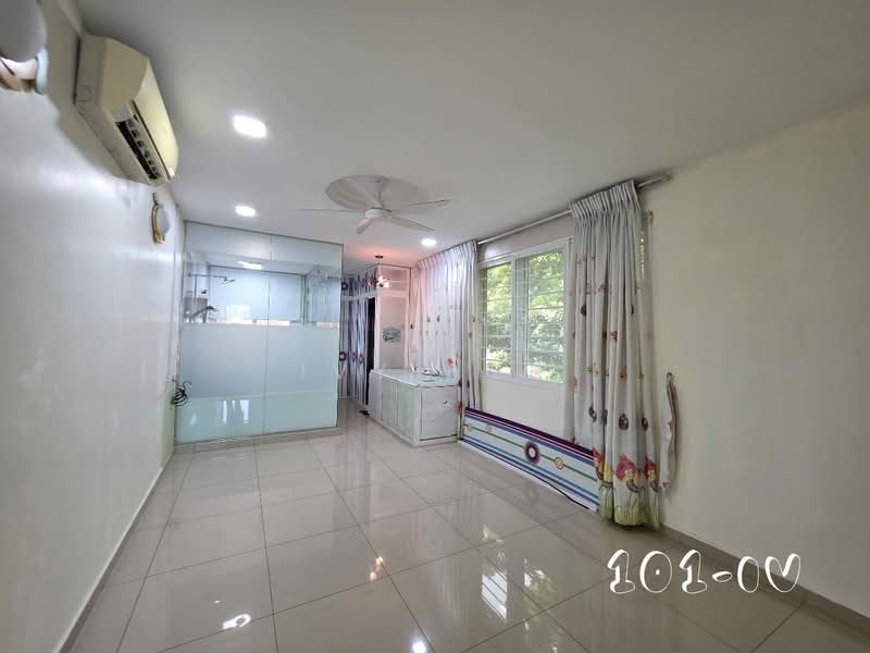 Semi-Detached House for Sale in Bandar Bukit Tinggi 2 (Klang) - Ivy Por - Living Room - PropertyGuru.com.my