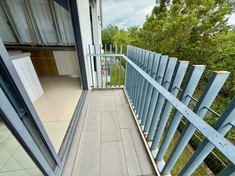 Townhouse for Sale in Bangi (Selangor) - Zuraidah Dan - Balcony - PropertyGuru.com.my