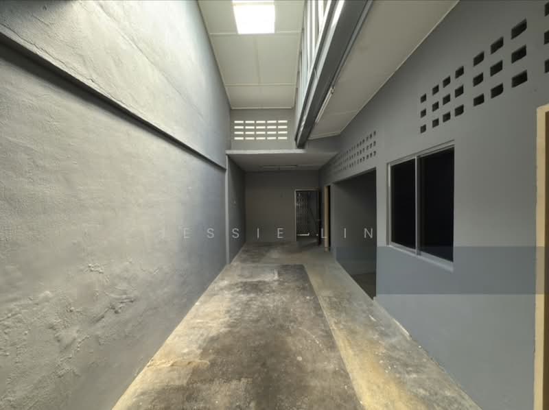 Shop for Rent in Kepong Baru (Kepong) - Jessie Lin - Corridor - PropertyGuru.com.my