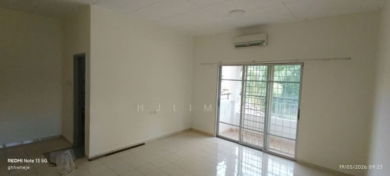 2-storey Terraced House for Sale in Taman Dagang (Ampang) - HjLim . - Living Room - PropertyGuru.com.my