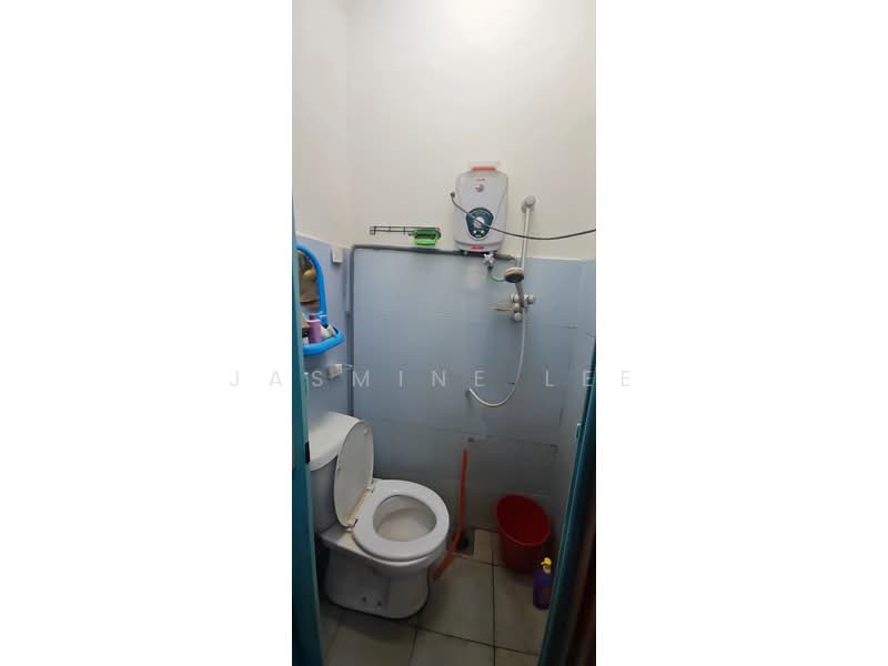 1.5-storey Terraced House for Sale in Seksyen 7 (Kota Damansara) - Jasmine Lee - Bathroom - PropertyGuru.com.my