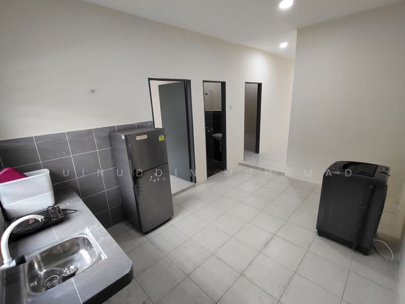 Rumah Teres 1 Tingkat untuk Disewa di Sitiawan (Perak) - Muinuddin Muhamad - Kitchen - PropertyGuru.com.my