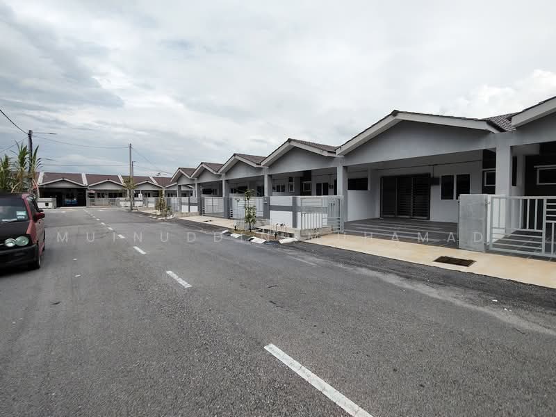 Rumah Teres 1 Tingkat untuk Disewa di Sitiawan (Perak) - Muinuddin Muhamad - Exterior - PropertyGuru.com.my