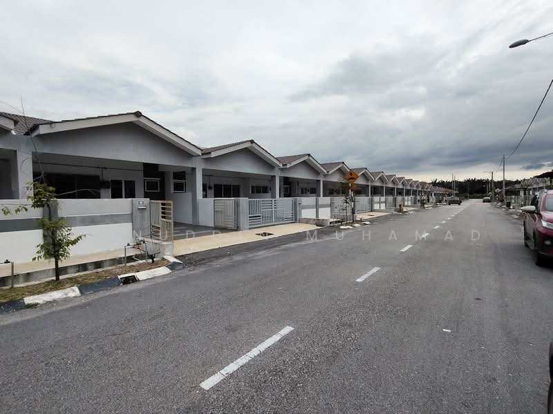 Rumah Teres 1 Tingkat untuk Disewa di Sitiawan (Perak) - Muinuddin Muhamad - Exterior - PropertyGuru.com.my