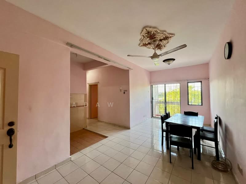 Pangsapuri untuk Disewa di Pangsapuri Danaumas - Adaw Zain - Dining Room - PropertyGuru.com.my