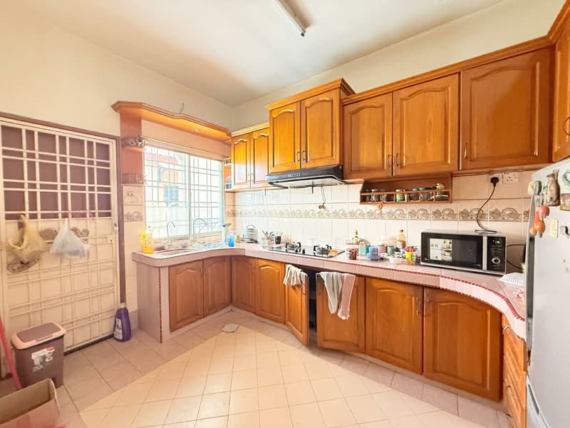 2-storey Terraced House for Sale in Bandar Bukit Tinggi 2 (Klang) - James Teoh - Kitchen - PropertyGuru.com.my