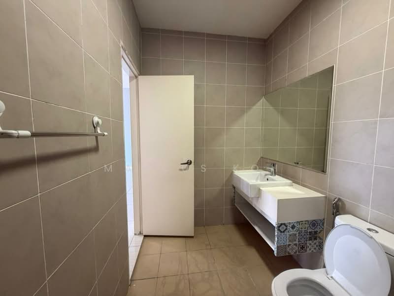 Condominium for Rent at Damansara Foresta - Marcus Koh - Bathroom - PropertyGuru.com.my