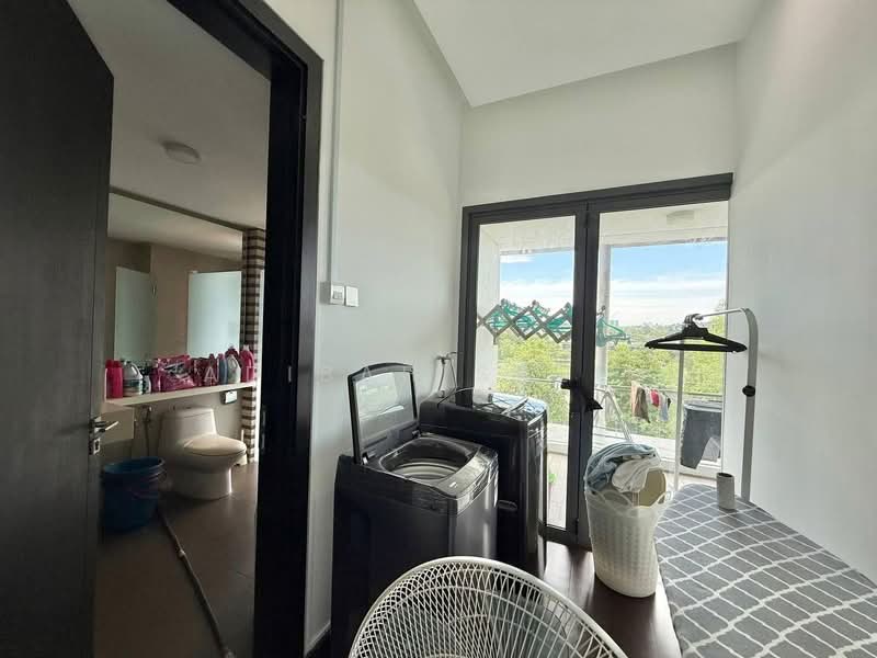 3-storey Terraced House for Sale in Shah Alam (Selangor) - Adibah Salim - Bathroom - PropertyGuru.com.my
