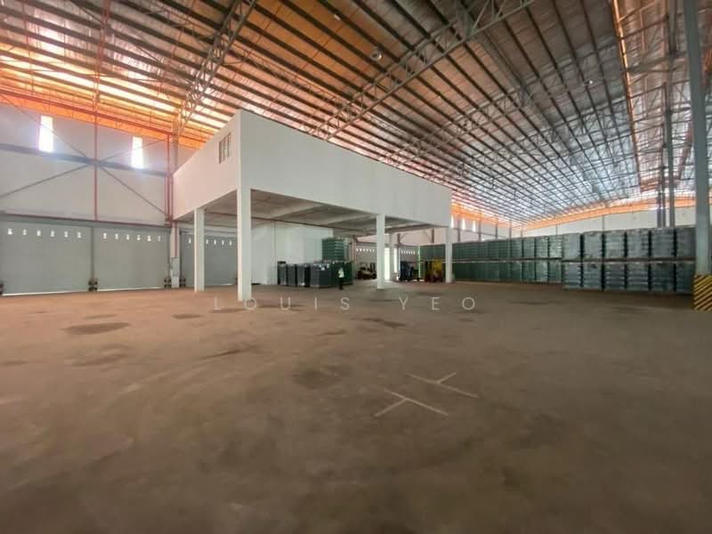 Warehouse for Rent in Kawasan Perindustrian Tanjung Langsat (Pasir Gudang) - Louis Yeo - Interior - PropertyGuru.com.my