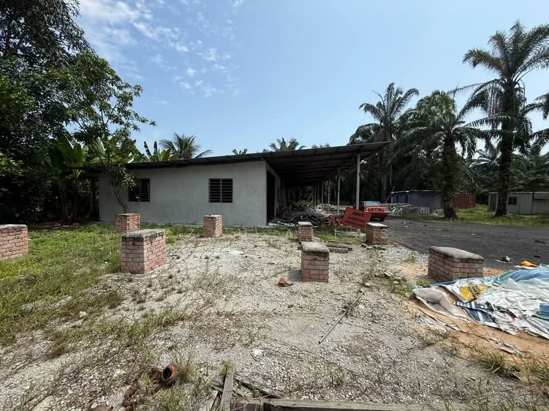 Agricultural Land for Sale in Kampung Bukit Changgang (Tanjong Duabelas) - Izzah Alias - PropertyGuru.com.my