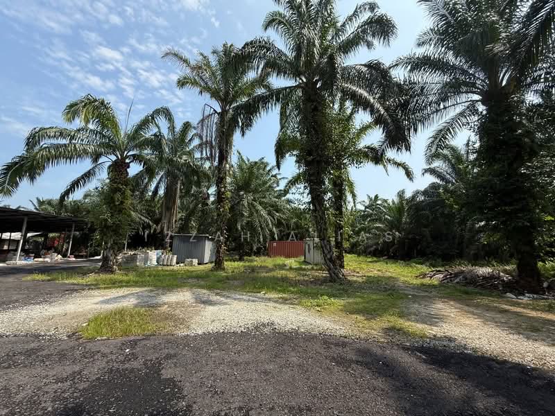 Agricultural Land for Sale in Kampung Bukit Changgang (Tanjong Duabelas) - Izzah Alias - PropertyGuru.com.my