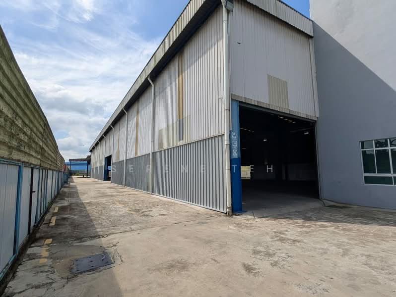 Detached Factory for Rent in Kelapa Sawit (Kulai) - Serene Teh - Exterior - PropertyGuru.com.my