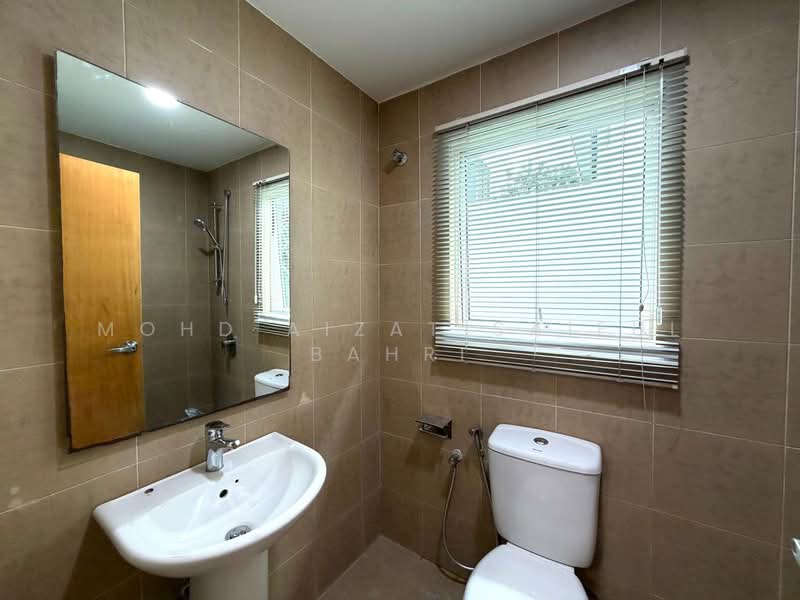 Bungalow for Sale in Bangsar (Kuala Lumpur) - Mohd Aizat Saiful Bahri - Bathroom - PropertyGuru.com.my