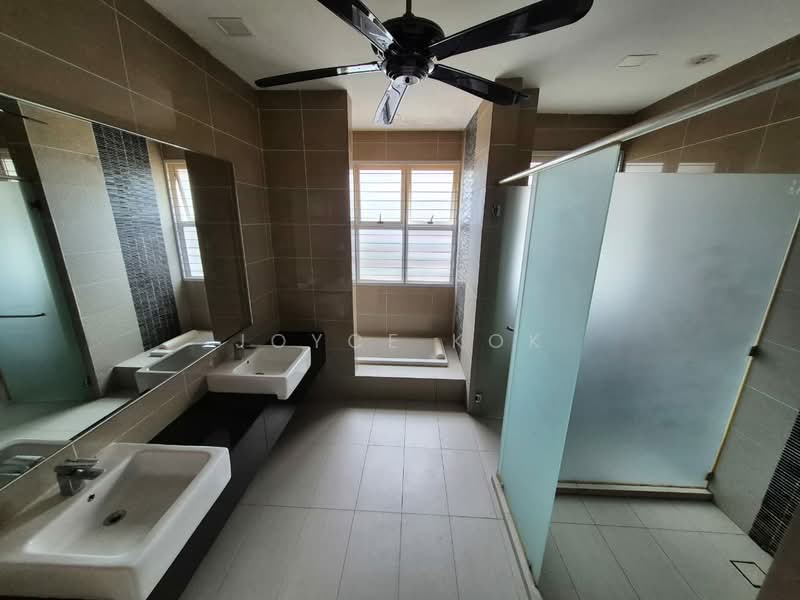 Terraced House for Sale in Temasya Glenmarie (Glenmarie) - Joyce Kok - Bathroom - PropertyGuru.com.my