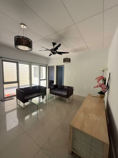 Townhouse for Rent in Kampung Sungai Kayu Ara (Petaling Jaya) - Josephine Lee - Living Room - PropertyGuru.com.my