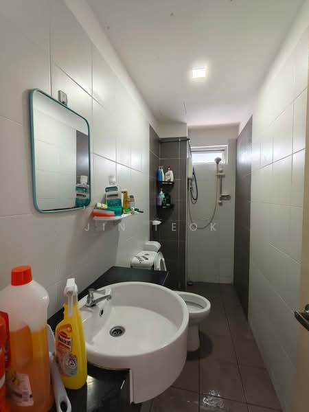 Apartment for Sale at Idaman Residence - Jin Teok - Bathroom - PropertyGuru.com.my