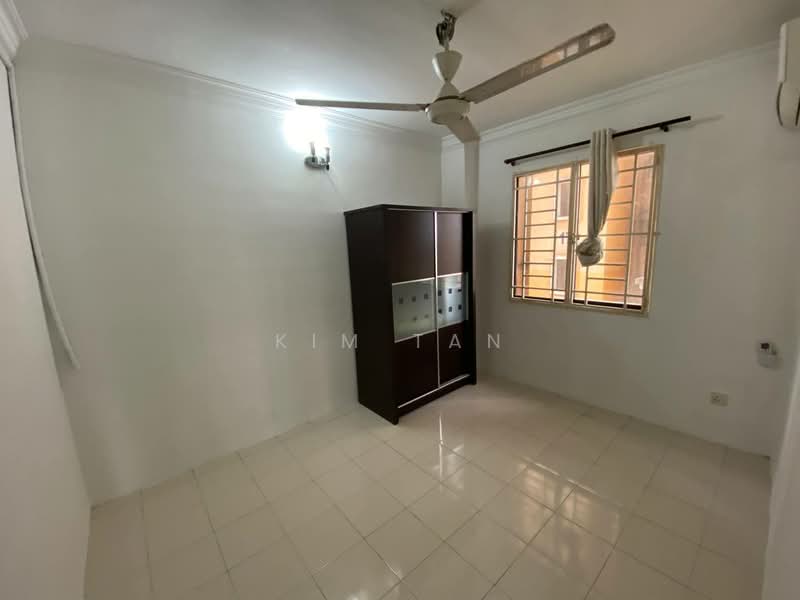 Condominium for Sale at Serina Bay - Kim Tan - Bedroom - PropertyGuru.com.my